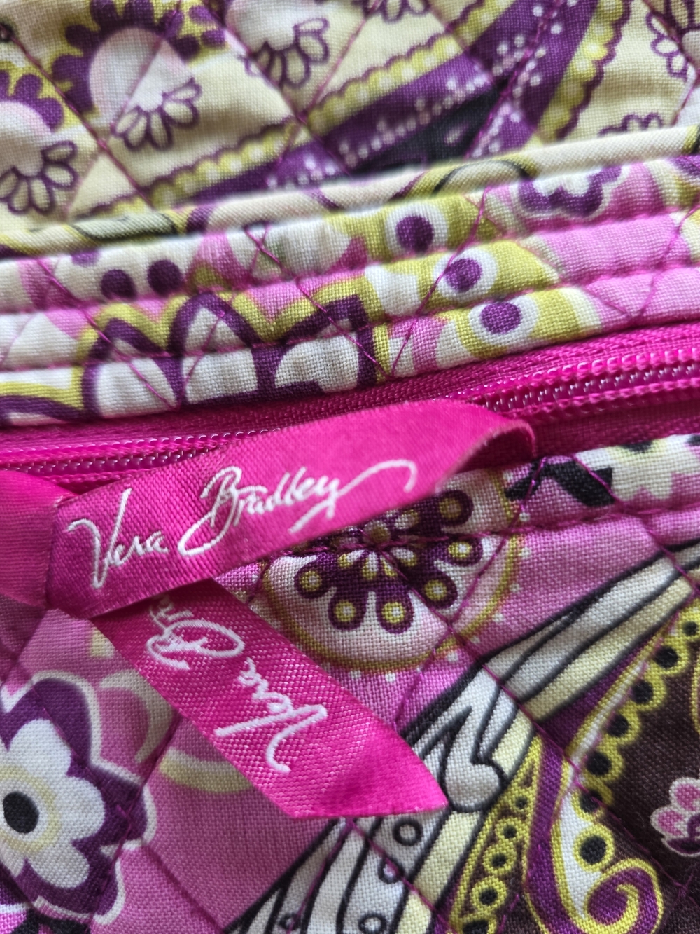Vera Bradley Classic Hipster Crossbody Bag in "Very Berry Paisley" (Retired) - Picture 7 of 16
